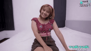 คลิปหลุด TukTukPatrol น้องน้ำใส Namsai สาไทยขายหีโดนฝรั่งซ้อไปเย็ดเย็ดที่ห้อง ทรงสก๊อยตัวเล็กสักลายหัวทองดูดควยชักว่าว จับแหกเย็ดหีซอยมันส์น้ำแตกใน